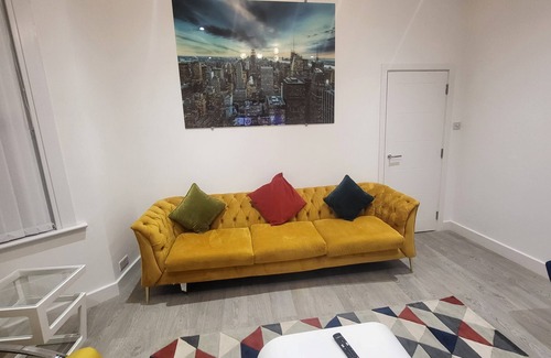 Finchley Apartment | Garland Modern 4 Bedroom Central Apartment London