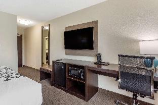 Clarksville Hotel | Garner Hotel Clarksville Northeast by IHG