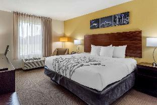 Clarksville Hotel | Garner Hotel Clarksville Northeast by IHG