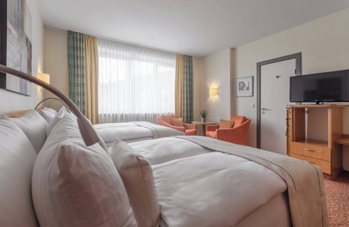Wandsbek Hotel | Garner Hotel Hamburg Wandsbek Marktplatz by IHG