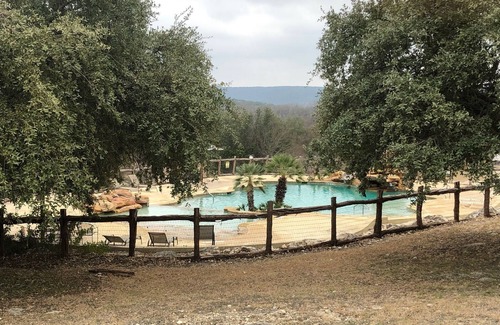 Concan Condo | Garner State Park/Frio River Getaway in Concan!