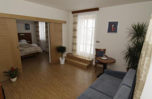 Breclav Hotel | Garni hotel Celnice