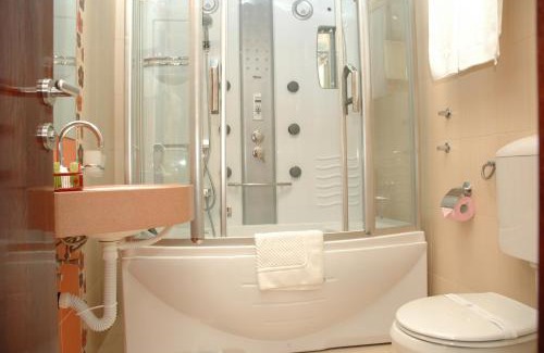 Subotica Hotel | Garni Hotel Royal Crown