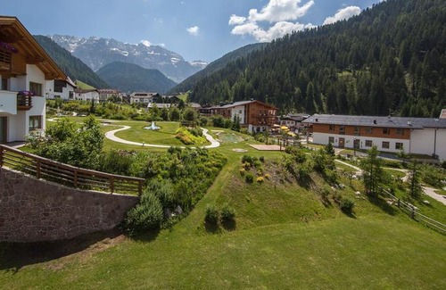 Selva di Val Gardena Hotel | Garni La Majon