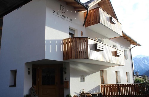 Burgusio Bed & Breakfast | Garni Ziernheld