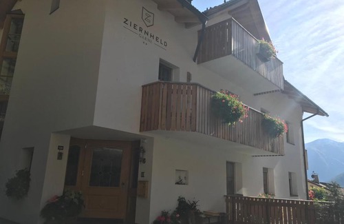 Burgusio Bed & Breakfast | Garni Ziernheld