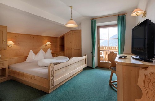 Burgusio Bed & Breakfast | Garni Ziernheld