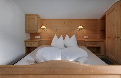 Burgusio Bed & Breakfast | Garni Ziernheld