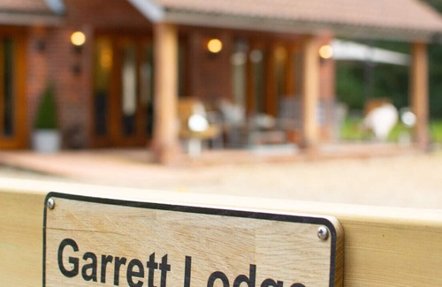 Thursford House | Garrett Lodge - Four Bedroom House, Sleeps 7