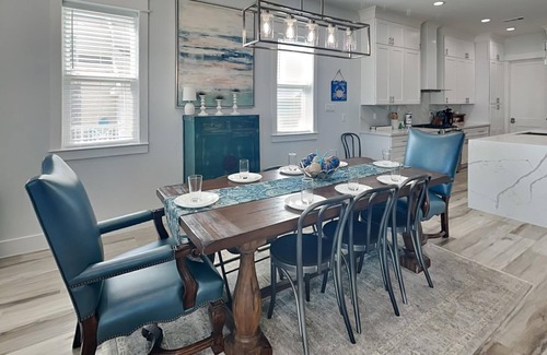 Pirates Beach West House | Garrett's Grotto | Spacious Home + 300 Yards to the Shore!