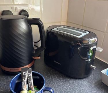 Southport Apartment | Garrick's Suite