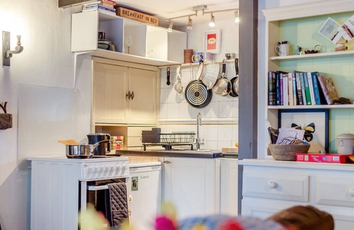 Hawes House | Garris Cottage - Two Bedroom House, Sleeps 3