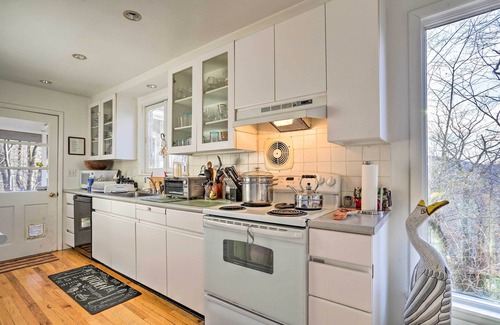 Garrison House | Garrison Home, 11 Mi to Bear Mountain!