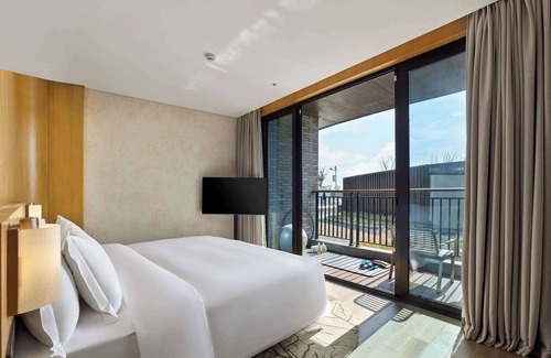 Wuxing Hotel | Garrya Huzhou Lucun