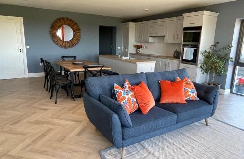 Garryvoe Apartment | Garryvoe - Ballycotton Bay & Island View
