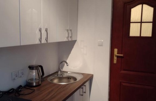Jaslo Apartment | Garsoniera -w podwórzu