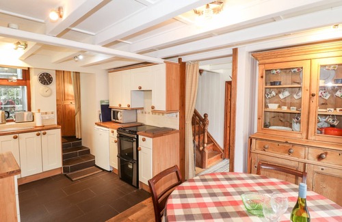 Newport House | GARTAVON, pet friendly, with open fire in Newport, Pembrokeshire