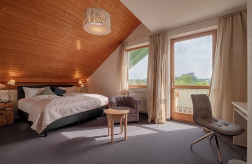 Burghausen Hotel | Garten Hotel Salzach Garni