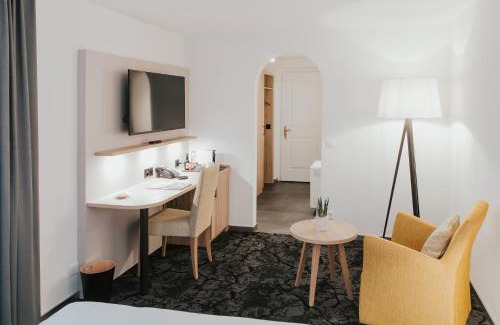 Lenzburg Apartment | Gartenhaus by Ochsen Lenzburg