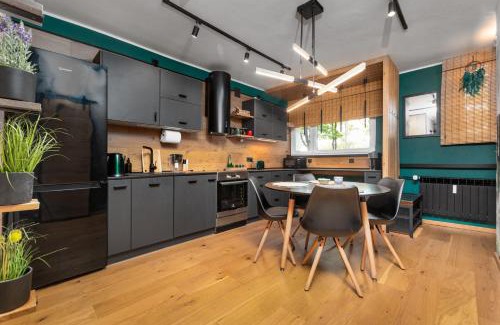 Grochow Apartment | Garwolińska 26 by Homeprime