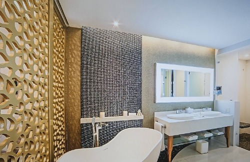 Windham Condo | Garza Blanca Hotel Suite Condo 2 BR 3 Bathroom in Los Cabos Mexico