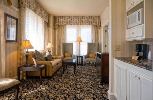 Gaslamp Quarter Hotel | Gaslamp Plaza Suites
