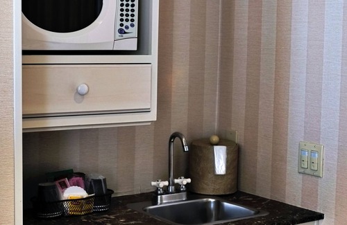 Gaslamp Quarter Hotel | Gaslamp Plaza Suites
