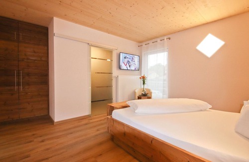 Niedergottsau Hotel | Gasthaus Bonimeier