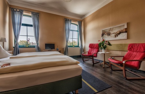 Naumburg Hotel | Gasthaus & Hotel Zur Henne