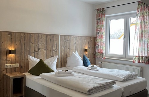 Oberdachstetten Hotel | Gasthaus Pension Hofmann
