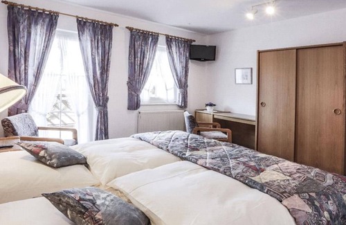Lambertsberg Bed & Breakfast | Gasthaus-pension Fünf Mädelhaus - Doppelzimmer Dusche/wc