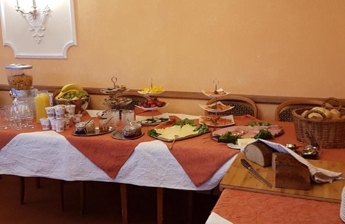 Mittelstrimmig House | Gasthaus Pension Zur Buche