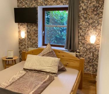 Obernissa House | Gasthaus & Pension "Zur Eintracht"