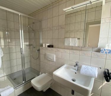 Tarforst House | Gasthaus Wollscheid