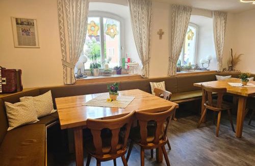 Kemnath Hotel | Gasthof goldener Engel