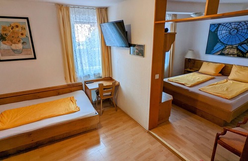 Obereisenheim Hotel | Gasthof Hotel Rose