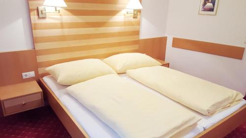 Furth bei Goettweig Hotel | Gasthof Hotel Zur goldenen Krone