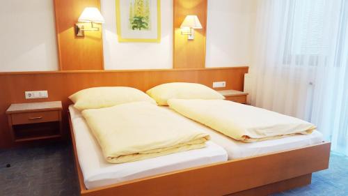 Furth bei Goettweig Hotel | Gasthof Hotel Zur goldenen Krone