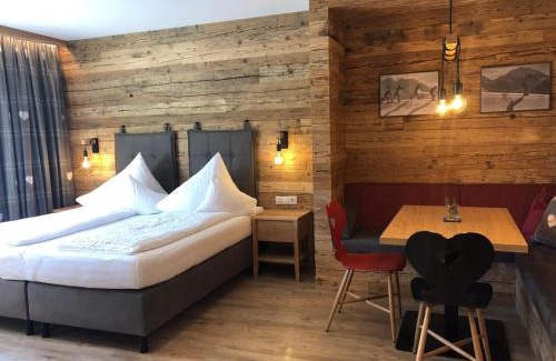 Gargellen House | Gasthof-Pension Wulfenia