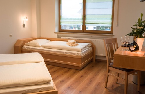 Schwarzach am Main Hotel | Gasthof Schwarzes Roß