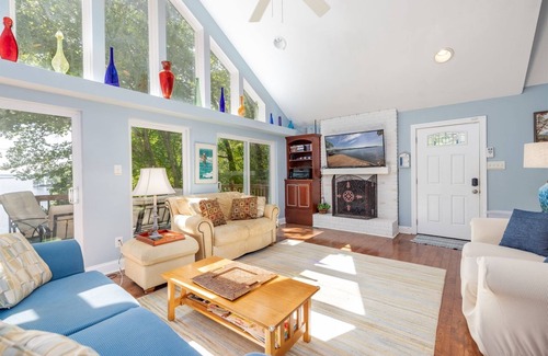 Littleton House | Gaston Getaway at Lake Gaston