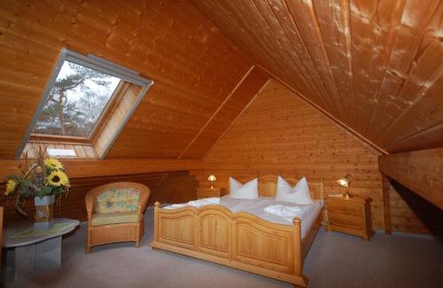 Hiddensee House | Gaststätte und Pension Zum Klausner