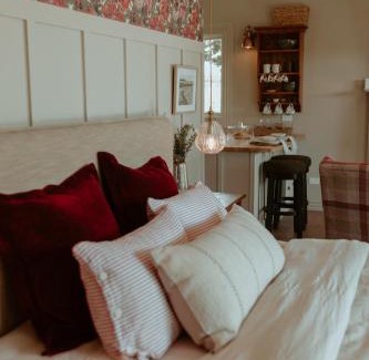 Tasman House | Gate Keepers Cottage