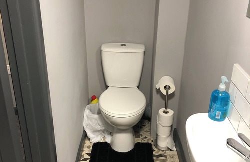 King's Lynn Cabin | Gate Lodge - Private En-suite rooms