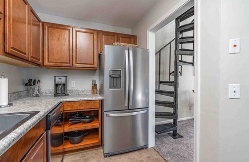 Columbia Apartment | ✨Gated ✨2 bed, 2 bath townhome close to downtown!