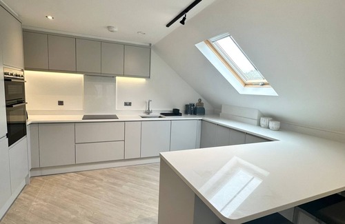 Sefton Park Apartment | Gated 2 Bedroomed Apt By Hospital