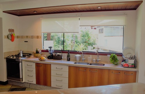 Arraial d'Ajuda House | Gated community, pool, sauna, near beach, 3 bedrooms and full kitchen