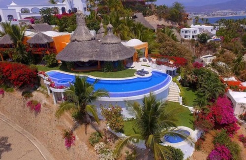 Peninsulas de Santiago House | Gated Community Fully Staffed in Manzanillo