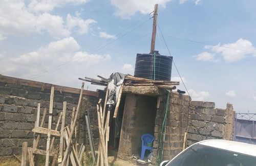 Ruiru House | gated compound,with a small 1 bedroom house
