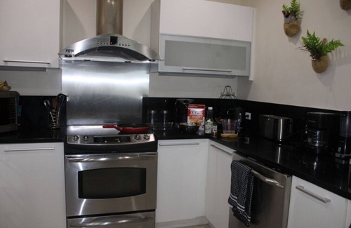 Bahamas Terrace Condo | Gated condo w/boat dock/beach/pool/hot tub